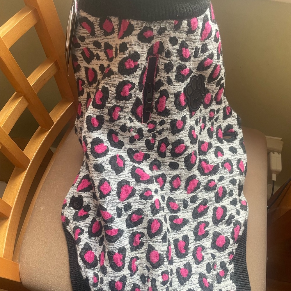 Canada Pooch Pink Leopard Sweater Size 20